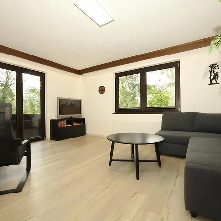 Haus Schroffenstein 슈라드밍